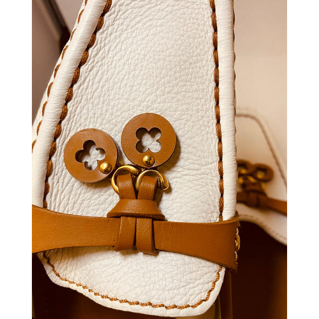 LOUIS VUITTON(ルイヴィトン)のLV ルイヴィトンローファー　ドライビングシューズ　★最終価格！ レディースの靴/シューズ(ローファー/革靴)の商品写真