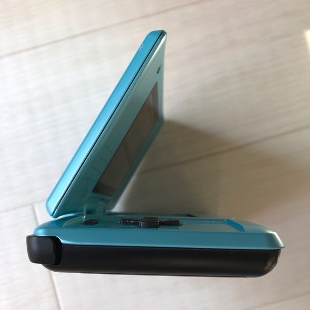 ニンテンドーDS(ニンテンドーDS)の任天堂 DS ターコイズブルー エンタメ/ホビーのゲームソフト/ゲーム機本体(携帯用ゲーム機本体)の商品写真