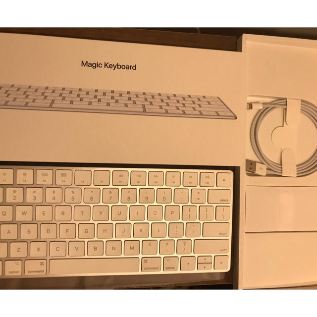 apple magic keyboard US配列 5ヶ月前購入 箱ケーブル完備 - PC周辺機器