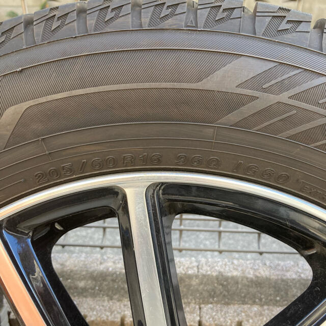 YOKOHAMA iceGUARD6 205/60R16 ホイールセット 自動車/バイクの自動車(タイヤ・ホイールセット)の商品写真