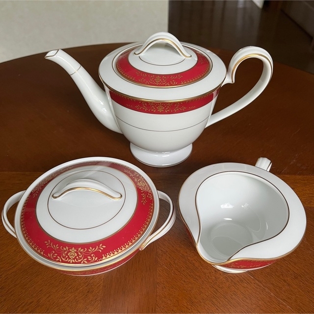 Noritake(ノリタケ)の【美品】ノリタケ★ゴールドミア★ポット　セット インテリア/住まい/日用品のキッチン/食器(食器)の商品写真