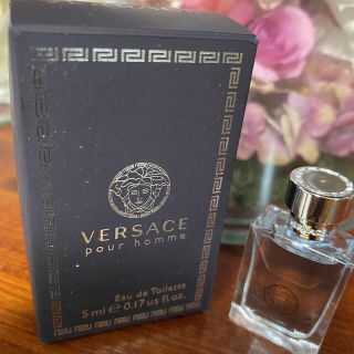 ヴェルサーチ(VERSACE)のVERSACE新品未使用オードトワレ5ml(香水(女性用))