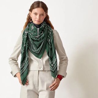 未使用 HERMES カレジェアン 140 レ・クレ・バンダナ グリーン