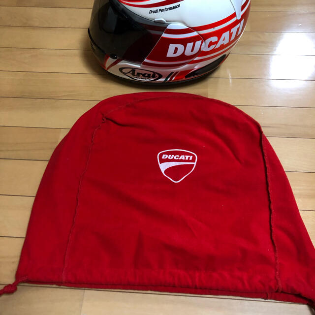 Ducati(ドゥカティ)の【マクラ様専用】ドカティ(Ducati) ARAI バイク　ヘルメット　レッド 自動車/バイクのバイク(ヘルメット/シールド)の商品写真