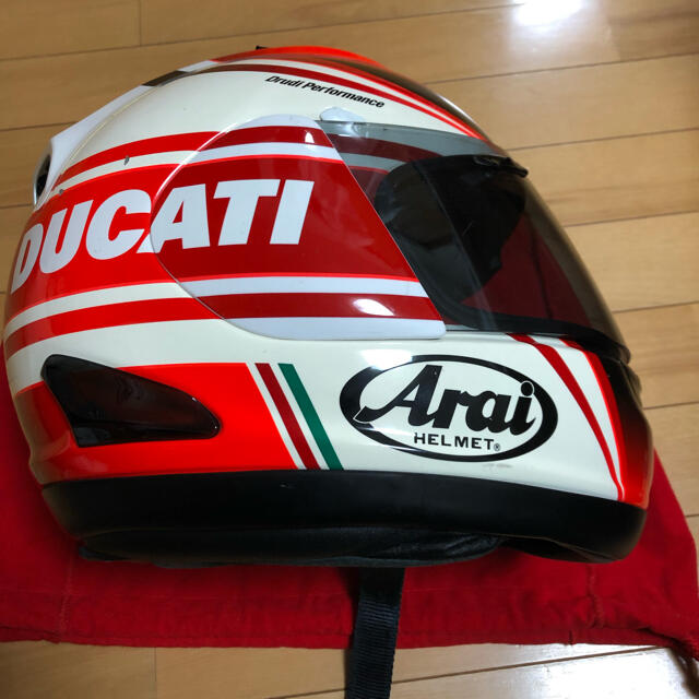 Ducati(ドゥカティ)の【マクラ様専用】ドカティ(Ducati) ARAI バイク　ヘルメット　レッド 自動車/バイクのバイク(ヘルメット/シールド)の商品写真