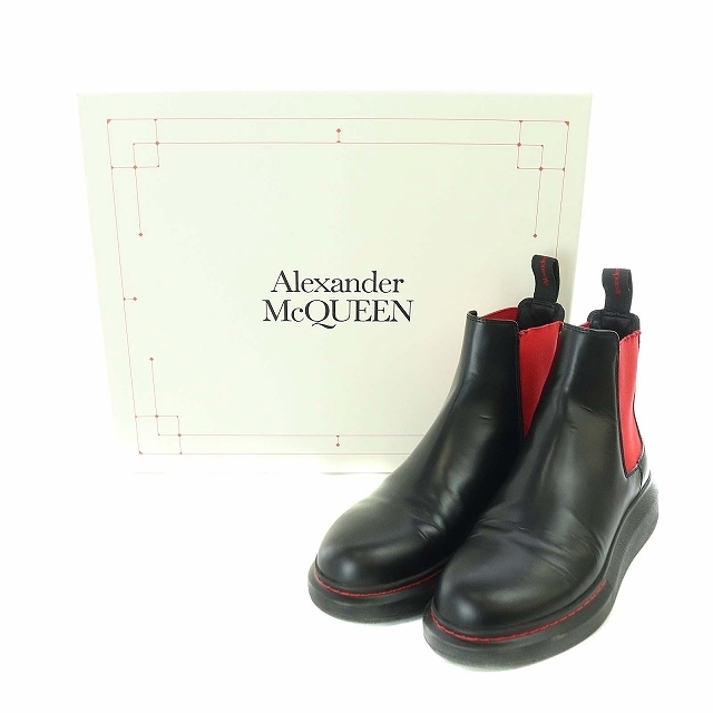 Alexander McQueen(アレキサンダーマックイーン)のアレキサンダーマックイーン サイドゴアブーツ ショートブーツ 24 黒 赤 レディースの靴/シューズ(ブーツ)の商品写真