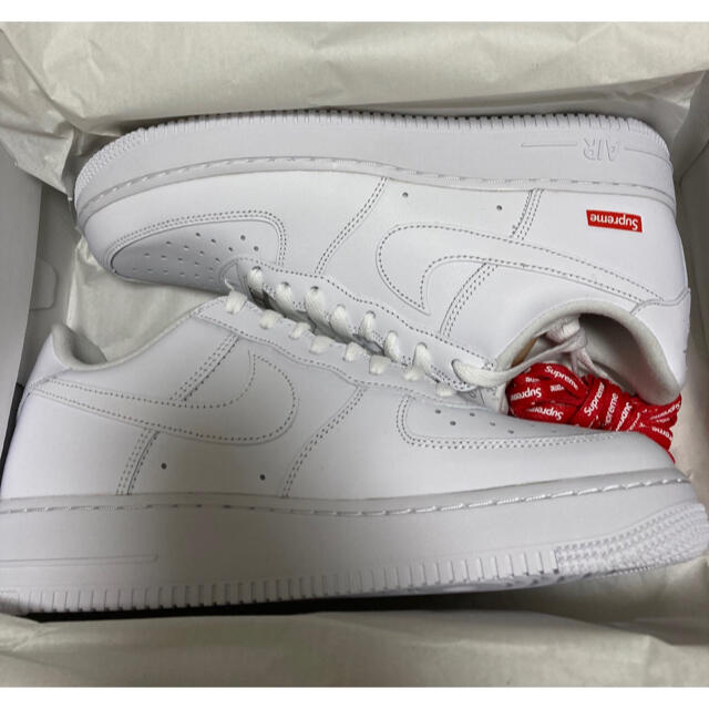 Supreme(シュプリーム)のSupreme®/Nike® Air Force 1 Low 白 27.0 メンズの靴/シューズ(スニーカー)の商品写真