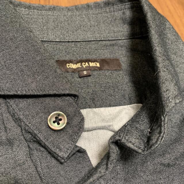 COMME CA MEN(コムサメン)の【中古】COMME CA MEN チャコールグレーのシャツ メンズのトップス(シャツ)の商品写真