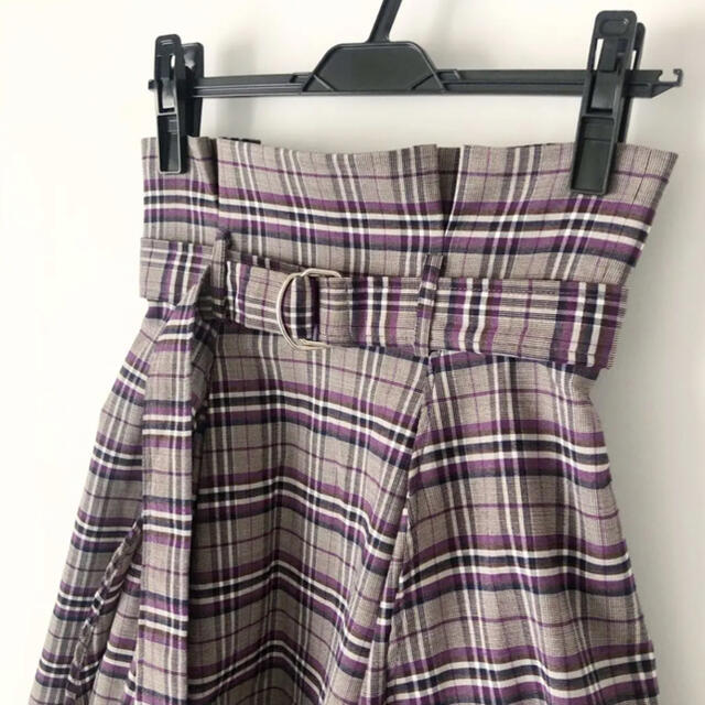 Mila Owen(ミラオーウェン)のemmi チェック ベルト付 イレヘム フレアスカート レディースのスカート(ロングスカート)の商品写真