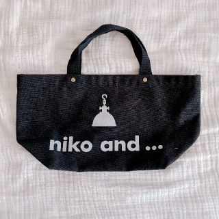 ニコアンド(niko and...)のniko and  ニコアンド トートバッグ 黒 ブラック(トートバッグ)