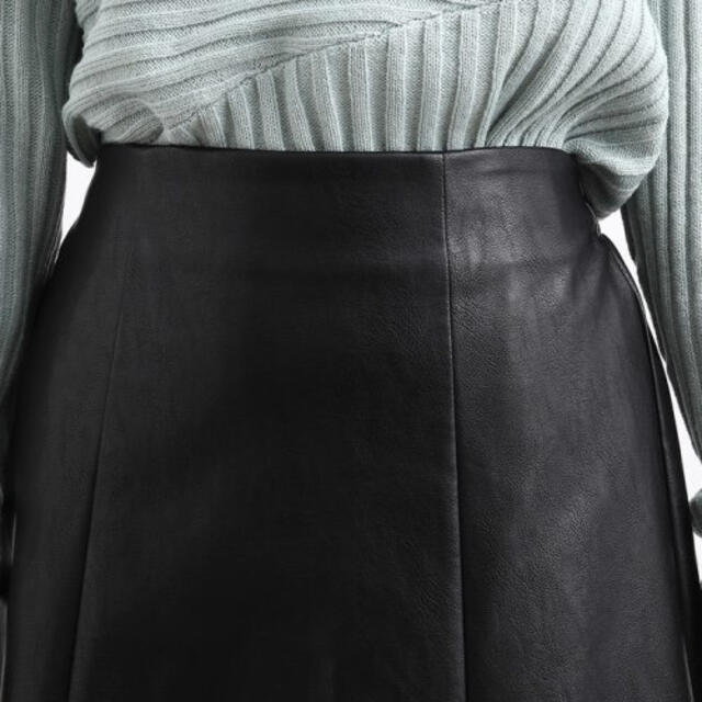 ViS(ヴィス)のVIS エコレザー　フレア　スカート   レディースのスカート(ロングスカート)の商品写真