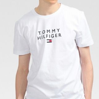 トミーヒルフィガー(TOMMY HILFIGER)の半額以下！　トミーヒルフィガー　Tシャツ　L(Tシャツ/カットソー(半袖/袖なし))