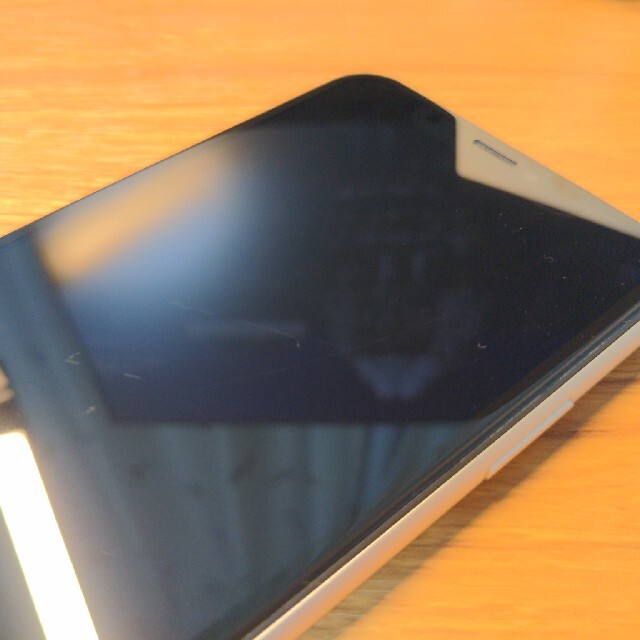 iPhoneXR ホワイト128GB  SIMロック解除済み 4