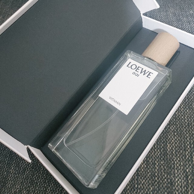 LOEWE(ロエベ)のLOEWE　フレグランス☆WOMAN コスメ/美容の香水(香水(女性用))の商品写真