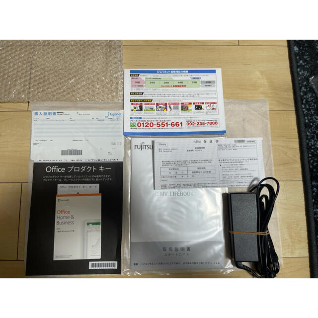 ◎極美品!FUJITSU FMV LIFEBOOK ホワイト FMVA50E3W 5