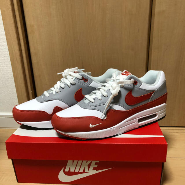 NIKE(ナイキ)の28.5 nike air max 1 LV8 エアマックス 1 レッド メンズの靴/シューズ(スニーカー)の商品写真