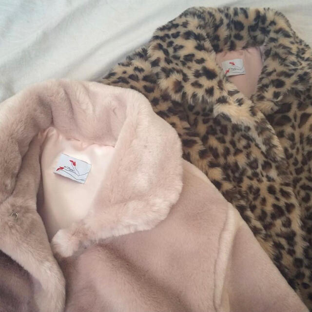 the virgins ファーコート fur coat ピンク　薄ピンク レディースのジャケット/アウター(毛皮/ファーコート)の商品写真