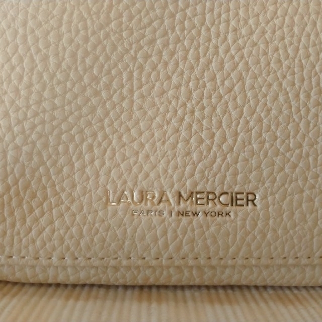 laura mercier(ローラメルシエ)の未使用☆laura mercier ノベルティポーチ フラットバッグ レディースのファッション小物(ポーチ)の商品写真