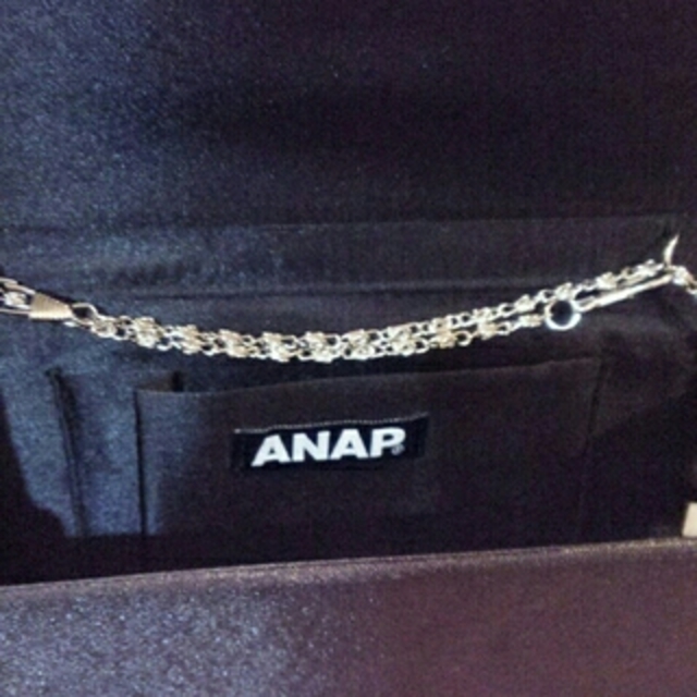 ANAP(アナップ)の☆美品☆ANAP(アナップ) クラッチバッグ＊結婚式などにも＊ レディースのバッグ(クラッチバッグ)の商品写真