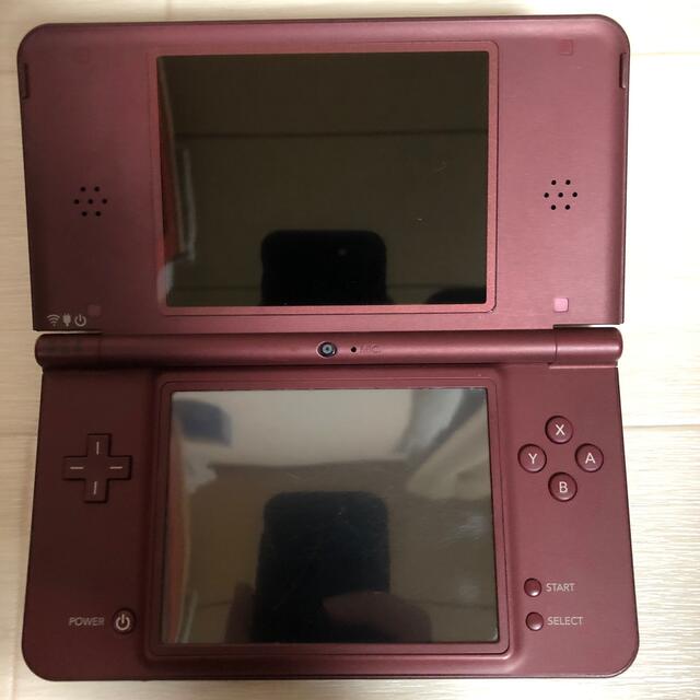 ニンテンドーDS(ニンテンドーDS)の任天堂 DSi  LL ワインレッド エンタメ/ホビーのゲームソフト/ゲーム機本体(携帯用ゲーム機本体)の商品写真