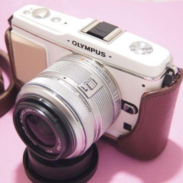 OLYMPUS(オリンパス)の【オマケあり】☆スマホ転送OK♪☆オリンパス☆PEN E-P1☆ホワイト☆ スマホ/家電/カメラのカメラ(ミラーレス一眼)の商品写真