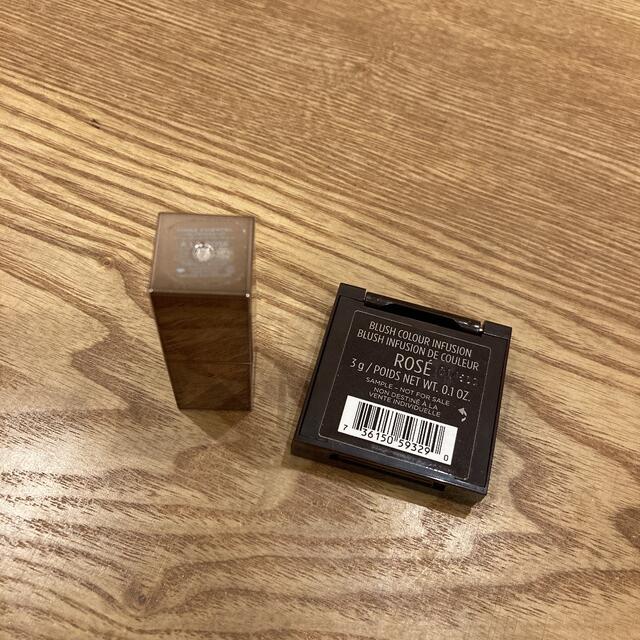 laura mercier(ローラメルシエ)の(新品・未使用)ローラ メルシエ　セット コスメ/美容のキット/セット(コフレ/メイクアップセット)の商品写真