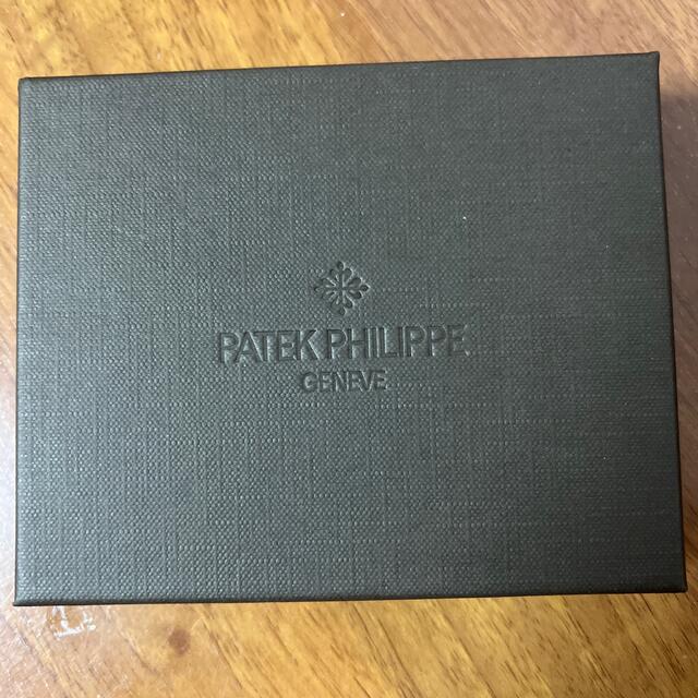 PATEK PHILIPPE(パテックフィリップ)のパテックフィリップ　二つ折り財布　新品 メンズの時計(腕時計(アナログ))の商品写真