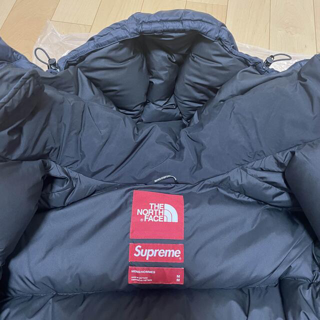 Supreme(シュプリーム)のSupreme × The North Face Baltoro 自由の女神 メンズのジャケット/アウター(ダウンジャケット)の商品写真