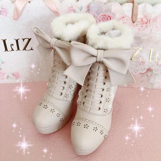 リズリサ(LIZ LISA)の☆リズリサLIZLISA☆リボン付き☆編み上げショートブーツ☆ピンク新品(ブーツ)