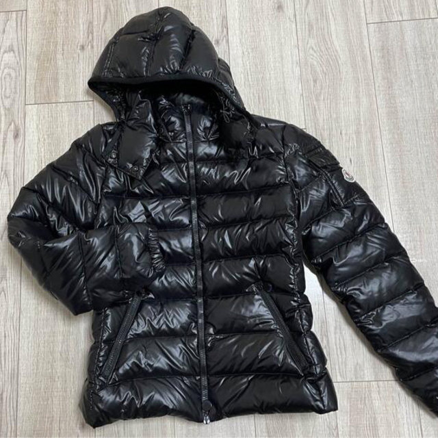 てなグッズや MONCLER 美品 モンクレールBADY 黒サイズ1 ダウンジャケット