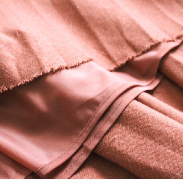 Mila Owen(ミラオーウェン)のミラオーウェン■ウール混 プリーツスカート カットオフ マキシ ブラウン レディースのスカート(ロングスカート)の商品写真