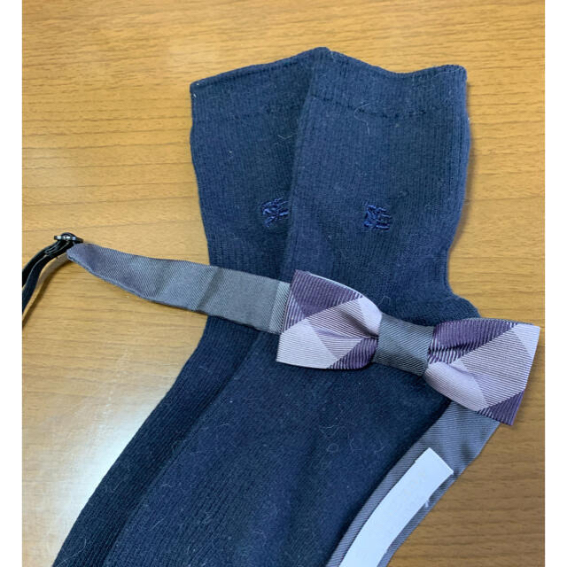 BURBERRY(バーバリー)の（ひな様専用）バーバリースーツ130ブラウス蝶ネクタイ靴下セット キッズ/ベビー/マタニティのキッズ服男の子用(90cm~)(ドレス/フォーマル)の商品写真