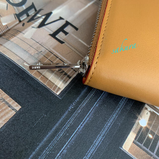 LOEWE(ロエベ)のロエベ LOEWE 6カードジップウォレット クラッシックカーフ アナグラム レディースのファッション小物(財布)の商品写真