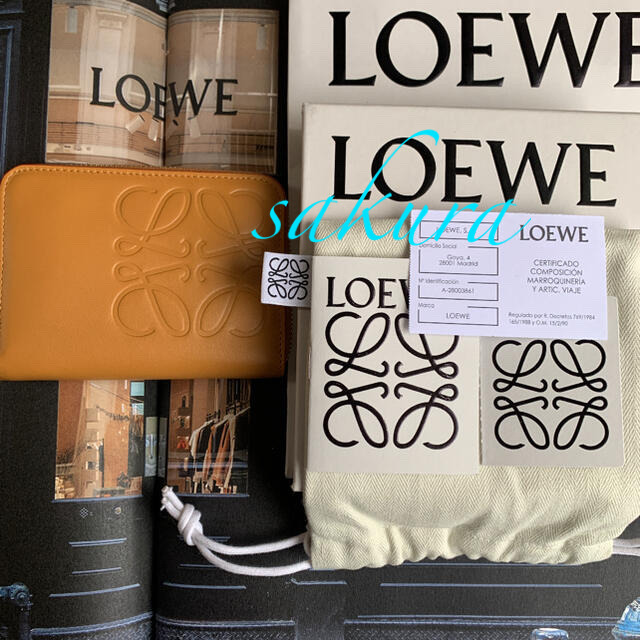 LOEWE(ロエベ)のロエベ LOEWE 6カードジップウォレット クラッシックカーフ アナグラム レディースのファッション小物(財布)の商品写真