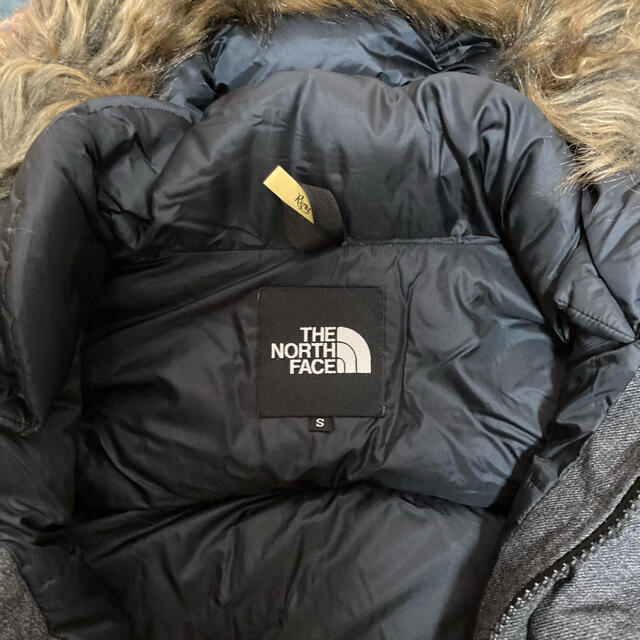 THE NORTH FACE(ザノースフェイス)の ノベルティポーラージャケット グレー ノースフェイス S size メンズのジャケット/アウター(ダウンジャケット)の商品写真