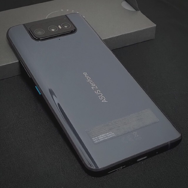 Zenfone 8 SIMフリー 美品