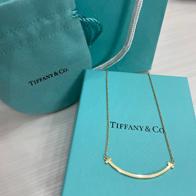 Tiffany & Co. - スヌ ティファニー スマイルネックレス スモール ゴールド