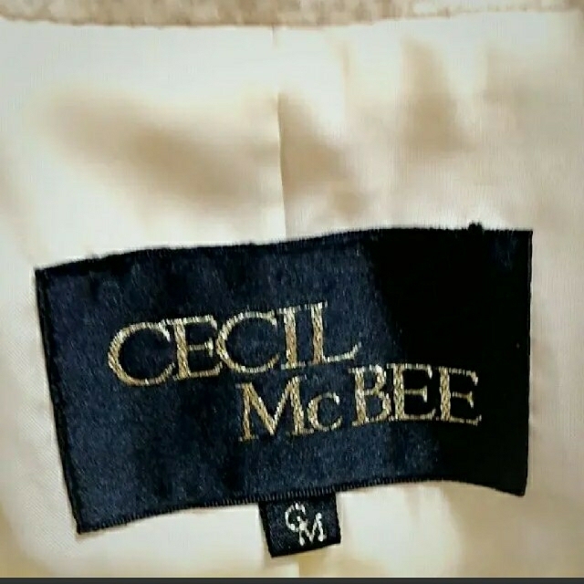 CECIL McBEE(セシルマクビー)の明子様専用　CECILMcBEEカラーコート☆ レディースのジャケット/アウター(ロングコート)の商品写真