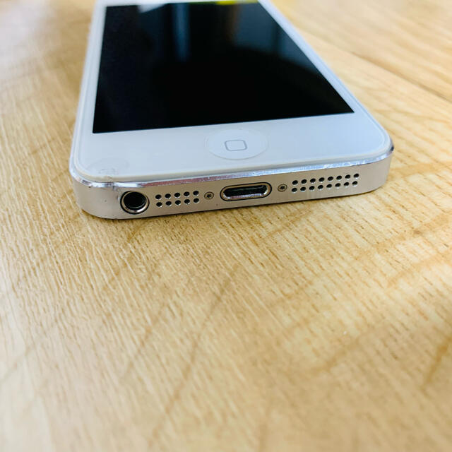 Apple(アップル)の【ジャンク品】2点セットiPhone5 AQUOS PHONE SHV40 スマホ/家電/カメラのスマートフォン/携帯電話(スマートフォン本体)の商品写真