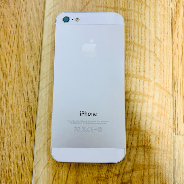 Apple(アップル)の【ジャンク品】2点セットiPhone5 AQUOS PHONE SHV40 スマホ/家電/カメラのスマートフォン/携帯電話(スマートフォン本体)の商品写真