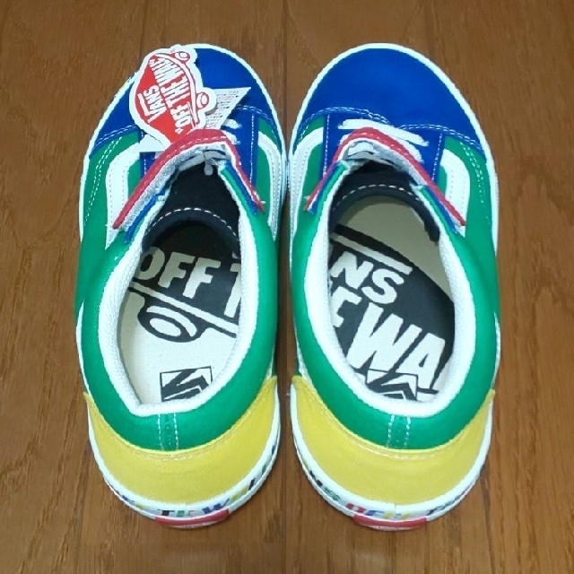 VANS(ヴァンズ)のVANS オールドスクール キッズ/ベビー/マタニティのキッズ靴/シューズ(15cm~)(スニーカー)の商品写真