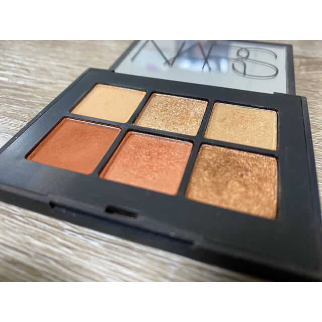 NARS(ナーズ)の限定完売 NARS アイシャドウ  パレット 1193 コスメ/美容のベースメイク/化粧品(アイシャドウ)の商品写真