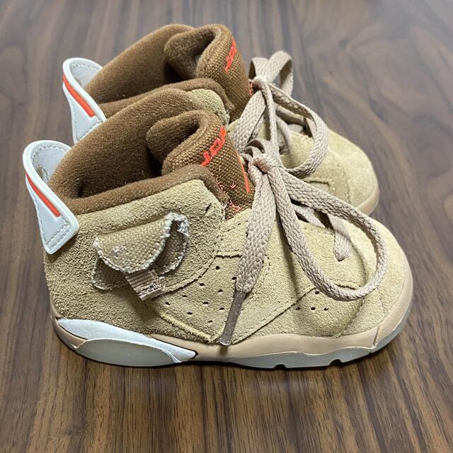 NIKE(ナイキ)の●【未使用】NIKE AIR JORDAN 6 RETRO キッズ● キッズ/ベビー/マタニティのキッズ靴/シューズ(15cm~)(スニーカー)の商品写真