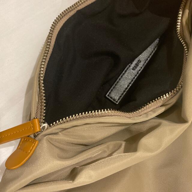 UNITED ARROWS(ユナイテッドアローズ)の極美品 VASIC Pocket バッグ ショルダー レディースのバッグ(ショルダーバッグ)の商品写真