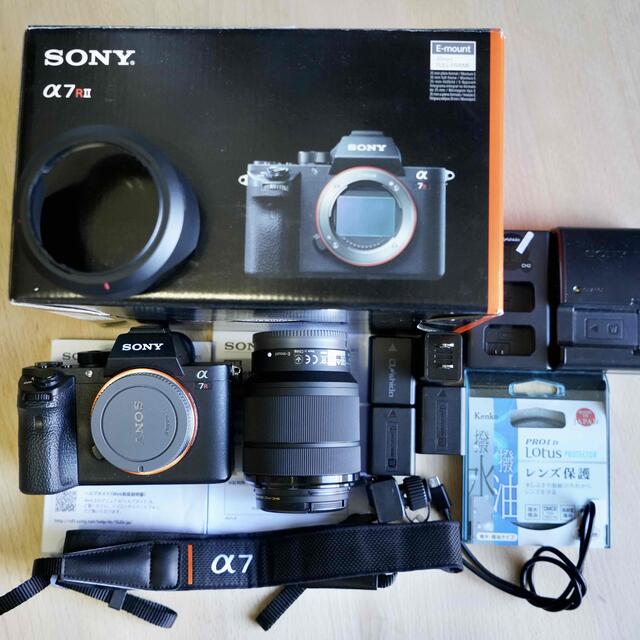 SONY(ソニー)の【紅茶様専用】SONY α7RⅡ ボディ＋フルサイズレンズ 付属品＋充実おまけ スマホ/家電/カメラのカメラ(ミラーレス一眼)の商品写真