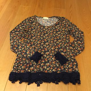 ダブルクローゼット(w closet)のw closet 花柄カットソー(カットソー(長袖/七分))