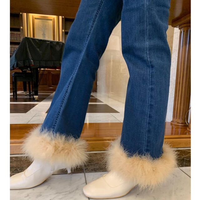 épine bell jeans blue×beige feather fur