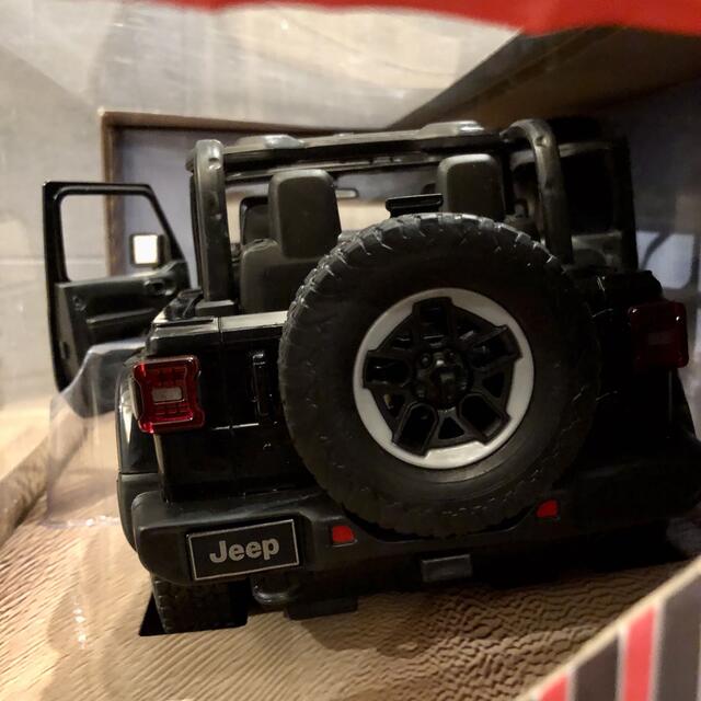 Jeep(ジープ)の⭐️ 新品 未開封 ⭐️ RASTAR JEEPラングラーJLルビコン　ラジコン エンタメ/ホビーのおもちゃ/ぬいぐるみ(ホビーラジコン)の商品写真
