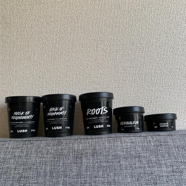 LUSH(ラッシュ)のLUSH 使用済み容器 コスメ/美容のコスメ/美容 その他(その他)の商品写真