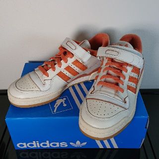 アディダス(adidas)の ADIDAS ORIGINALS FORUM 84 LOW【美品中古】(スニーカー)